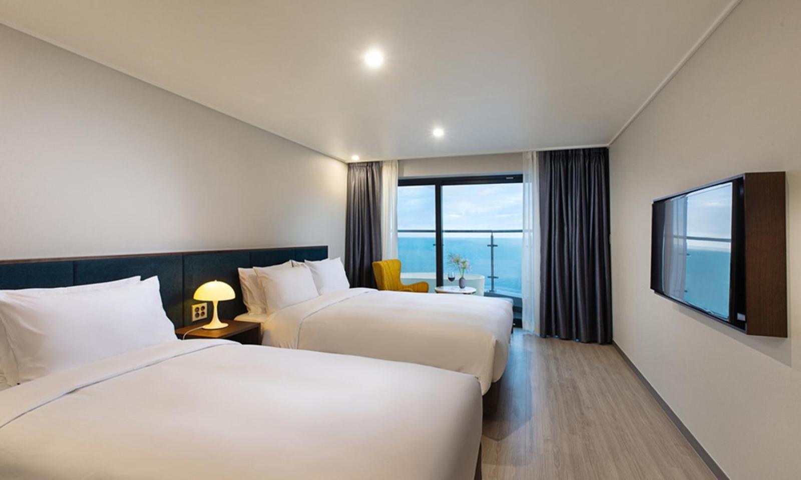 Busan Yeongmu Parade Hotel Haeundae Beach Exteriör bild